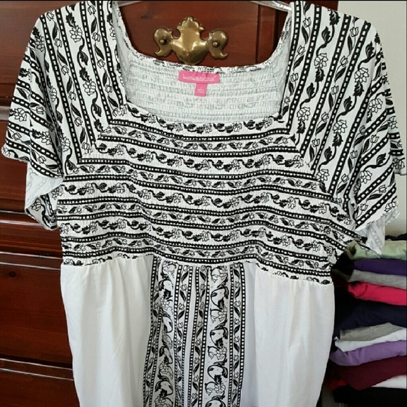 NWOT Woman's Tunic Size 1X - Picture 2 of 5